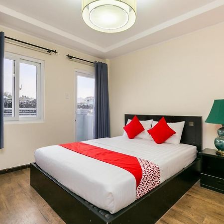 Oyo 438 Small Bay Hotel Ho Chi Minh City Exterior photo