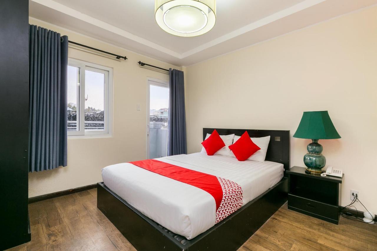 Oyo 438 Small Bay Hotel Ho Chi Minh City Exterior photo