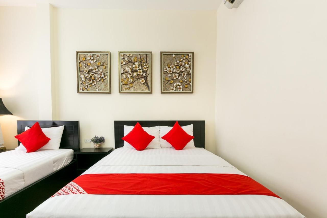 Oyo 438 Small Bay Hotel Ho Chi Minh City Exterior photo